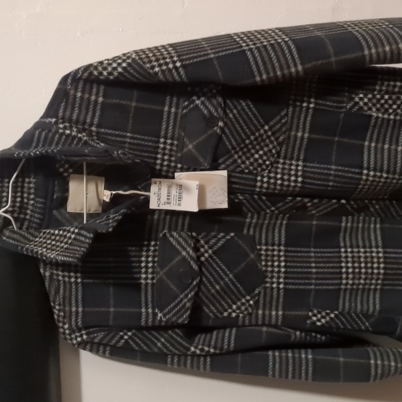 Thread and supply fleece button down women's charcoal BF plaid Small - Picture 4 of 8